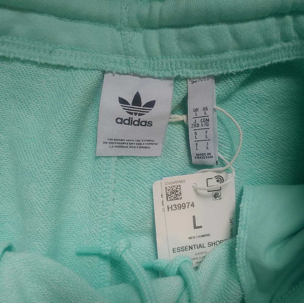 Adidas Shorts Sweat shorts BRAND NEW Men's - Picture 7 of 12